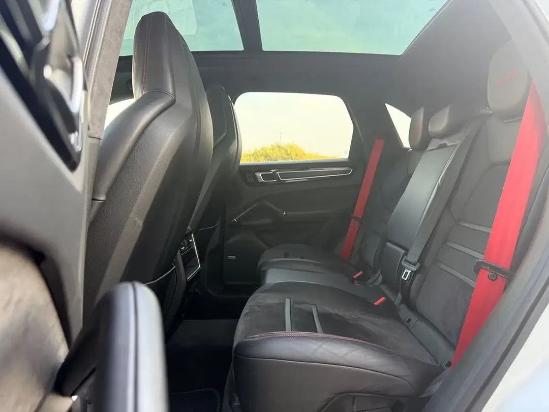 Porsche Cayenne - Thumbnail 12
