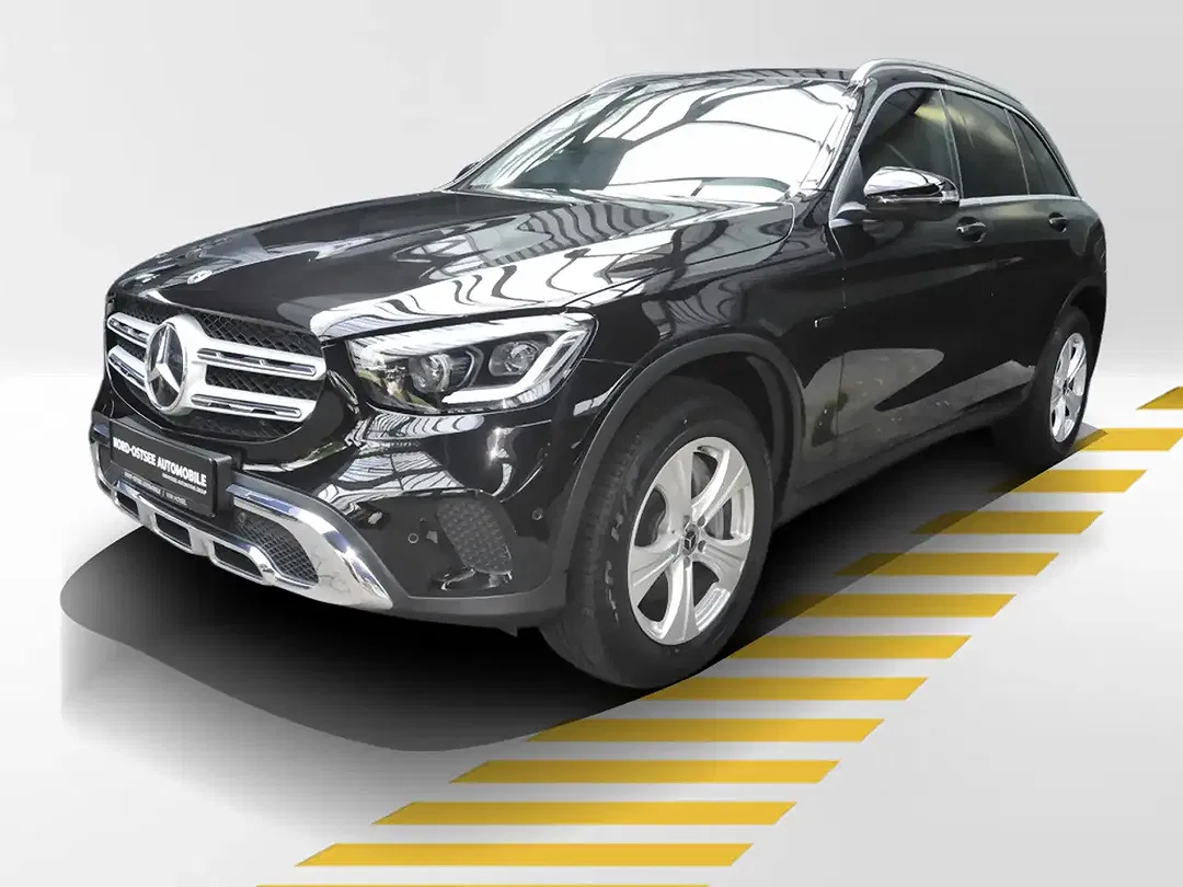 Mercedes-Benz GLC 300 - Thumbnail 2