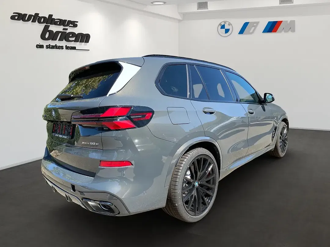 BMW X5 - Thumbnail 3