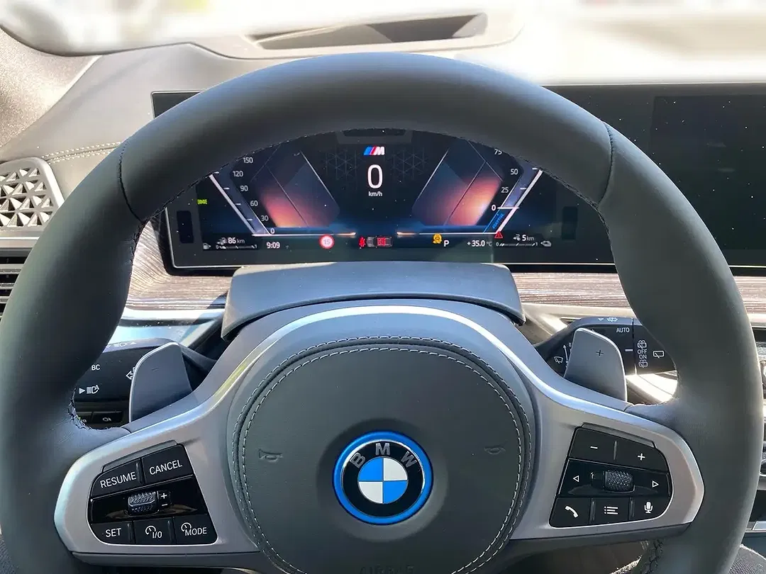 BMW X5 - Thumbnail 8