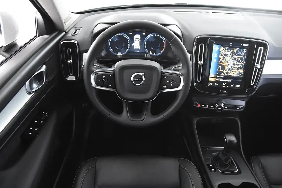 Volvo XC40 - Thumbnail 14