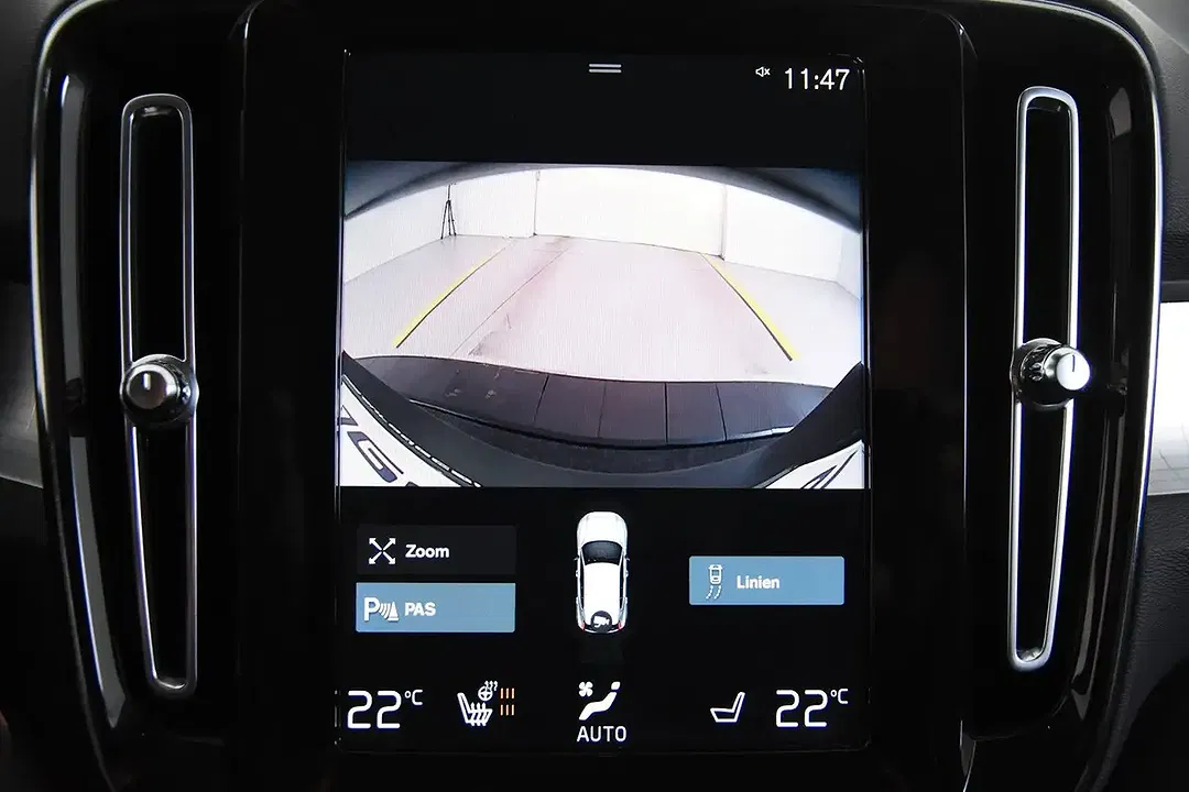 Volvo XC40 T2 Momentum - foto 15
