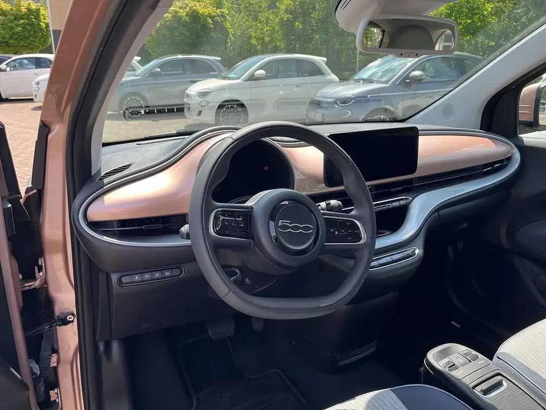 Fiat 500e - Thumbnail 5