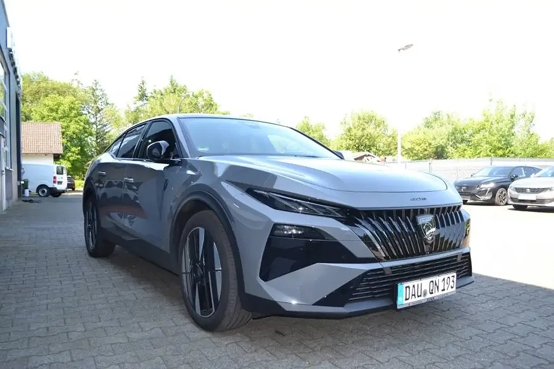 Peugeot 408 - Thumbnail 3