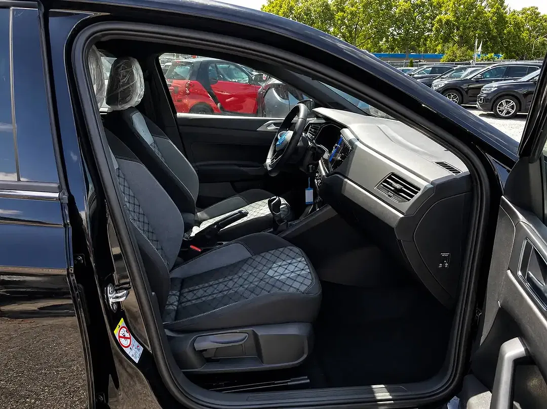 Volkswagen Polo - Thumbnail 10