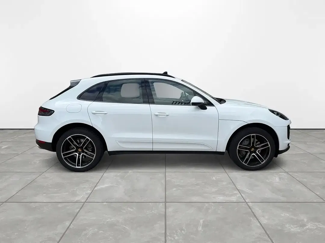 Porsche Macan - Thumbnail 11