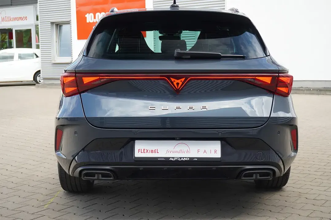CUPRA Leon - Thumbnail 6