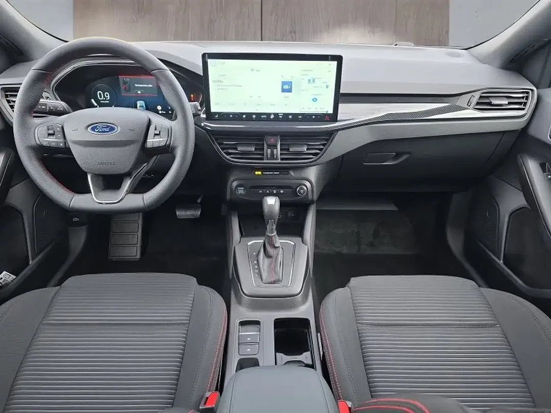 Ford Focus - Thumbnail 12
