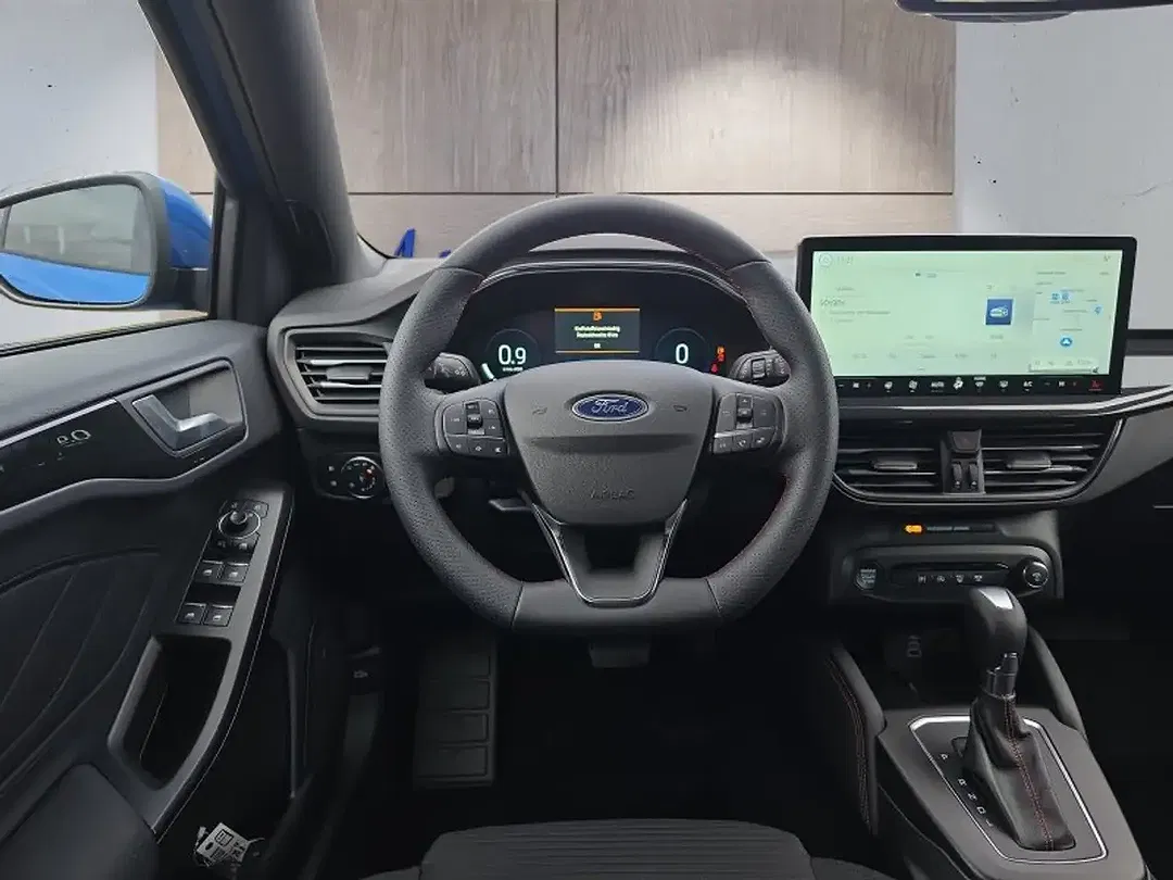 Ford Focus - Thumbnail 15