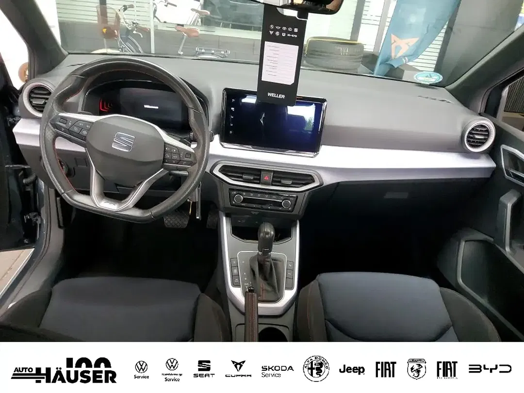 SEAT Arona - Thumbnail 4