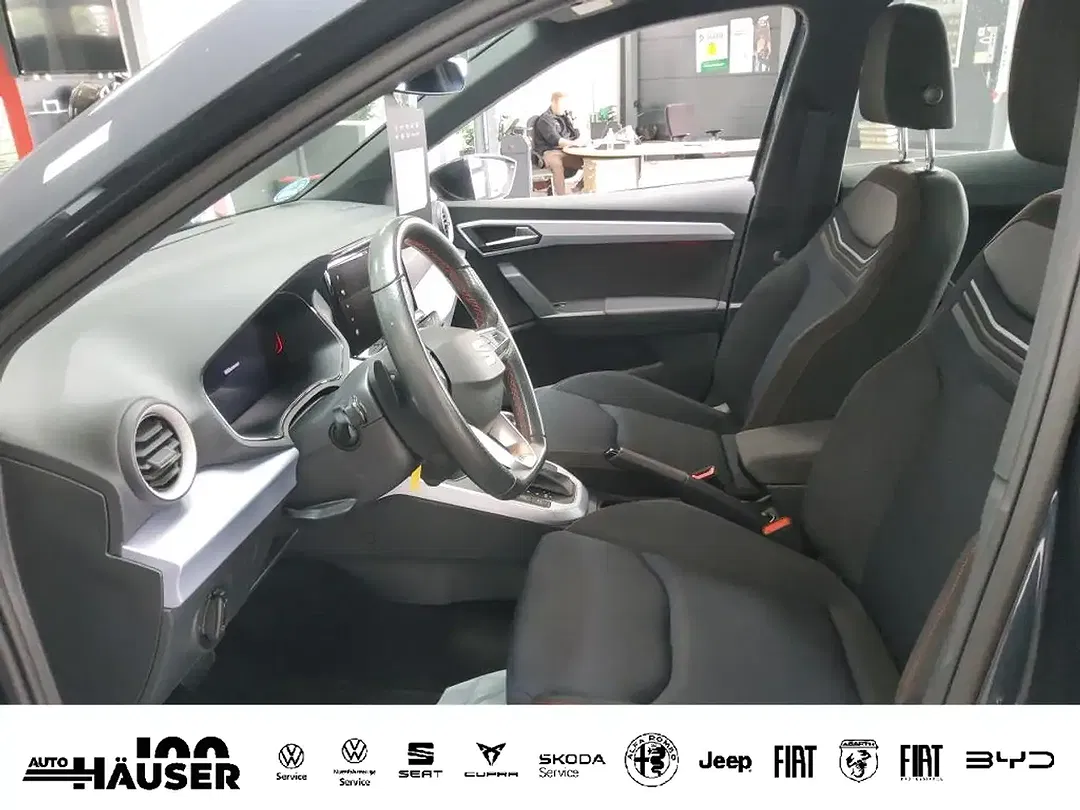 SEAT Arona - Thumbnail 6