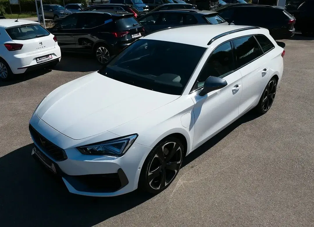 CUPRA Leon - Thumbnail 2