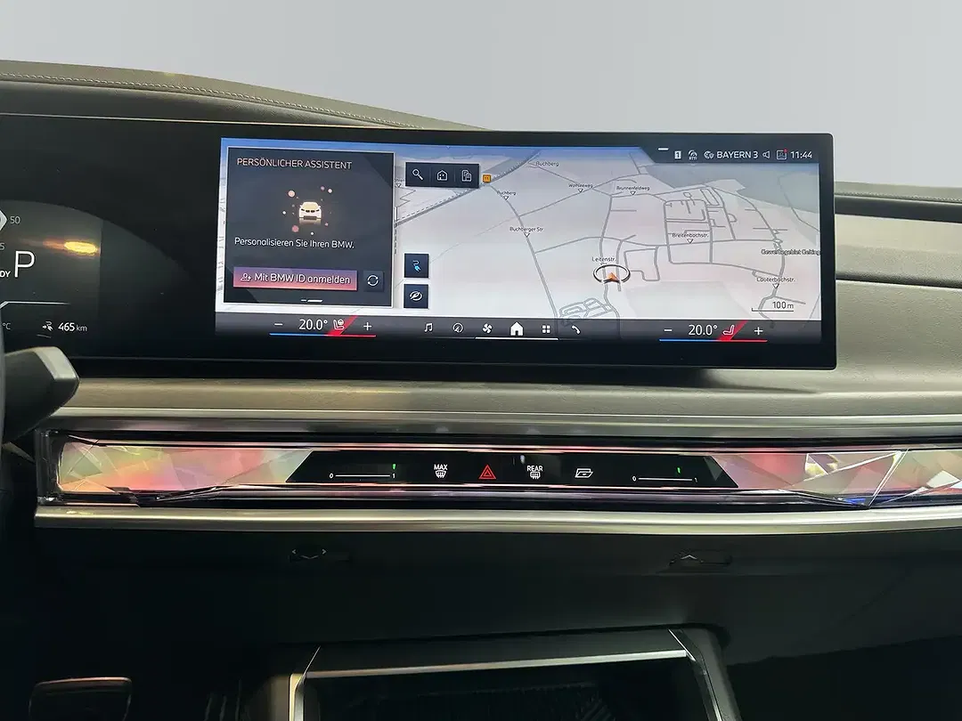 BMW i7 - Thumbnail 14