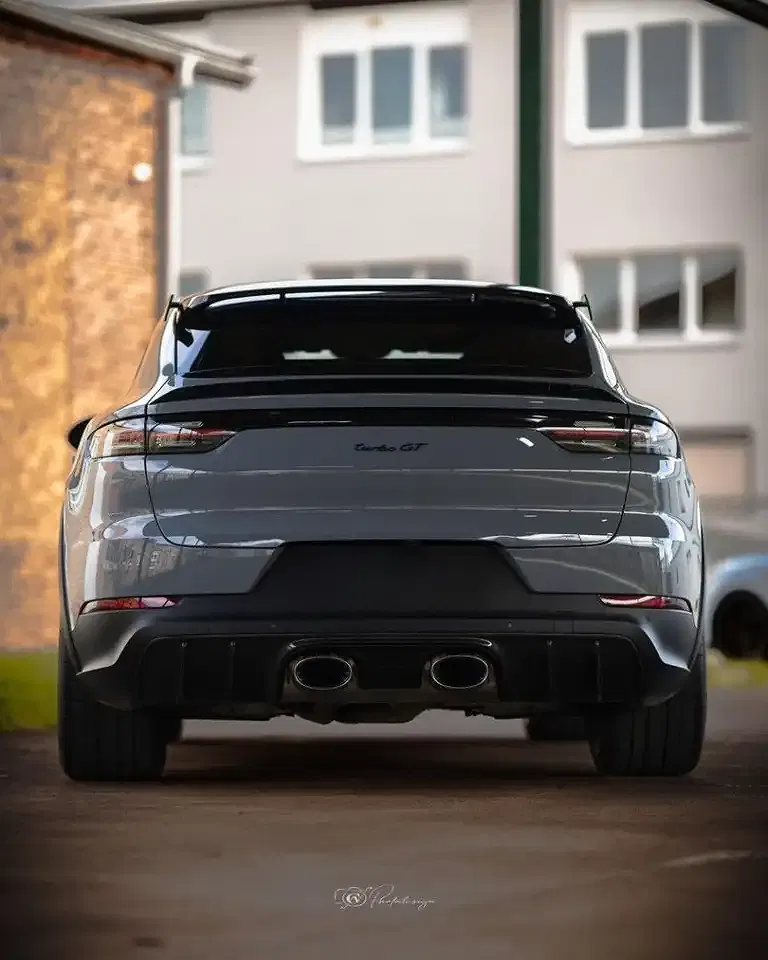 Porsche Cayenne - Thumbnail 5