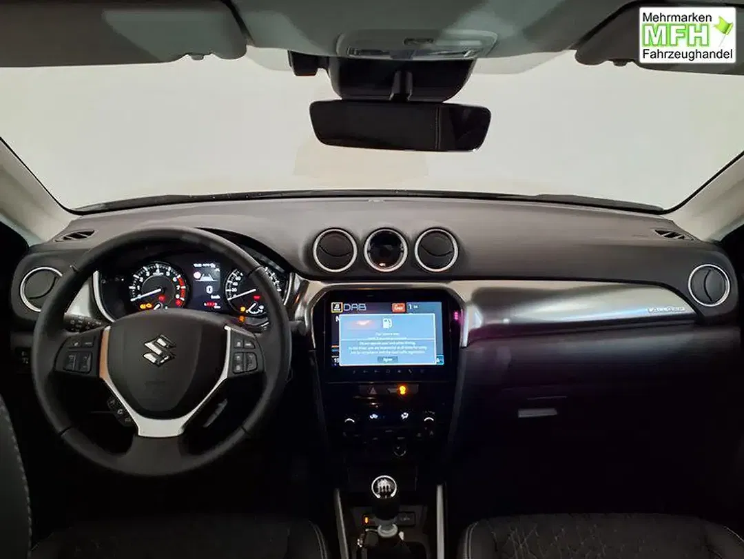 Suzuki Vitara - Thumbnail 10