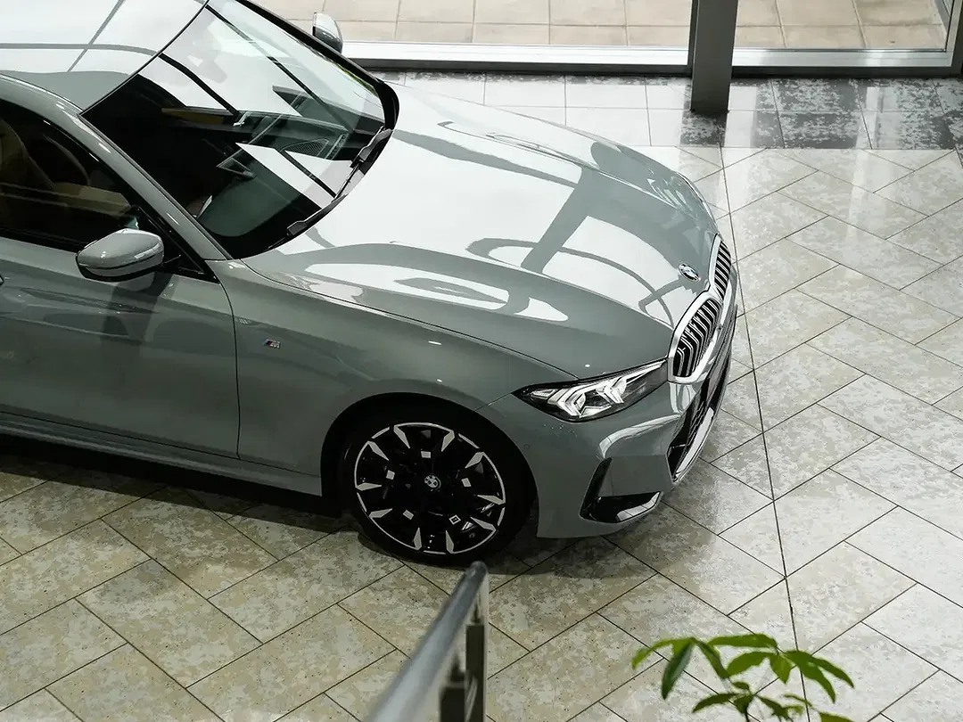 BMW 320 - Thumbnail 5