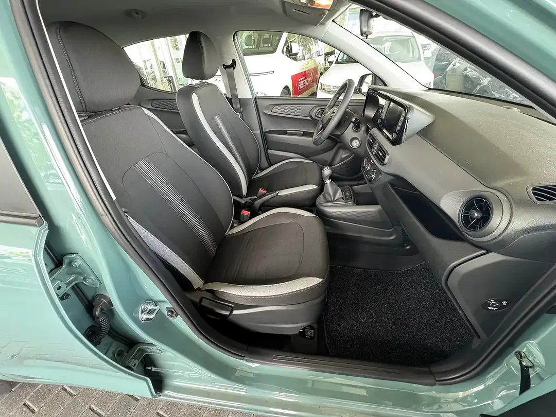 Hyundai i10 - Thumbnail 10