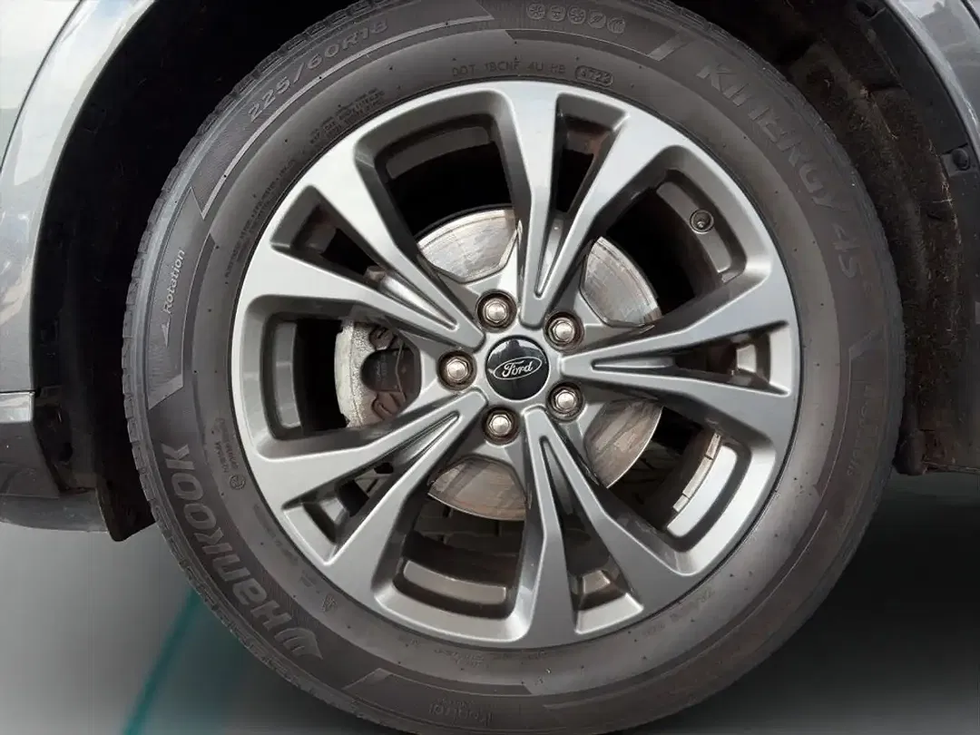 Ford Kuga - Thumbnail 10
