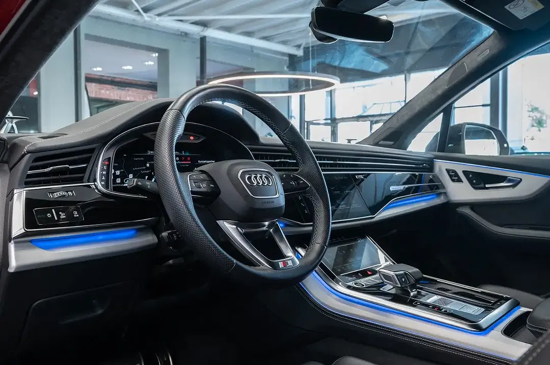 Audi Q7 - Thumbnail 12