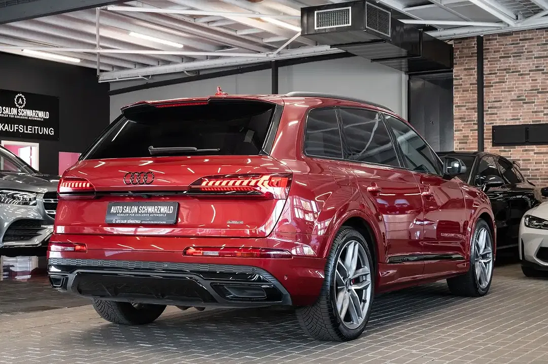 Audi Q7 - Thumbnail 7