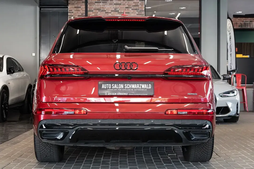 Audi Q7 - Thumbnail 9