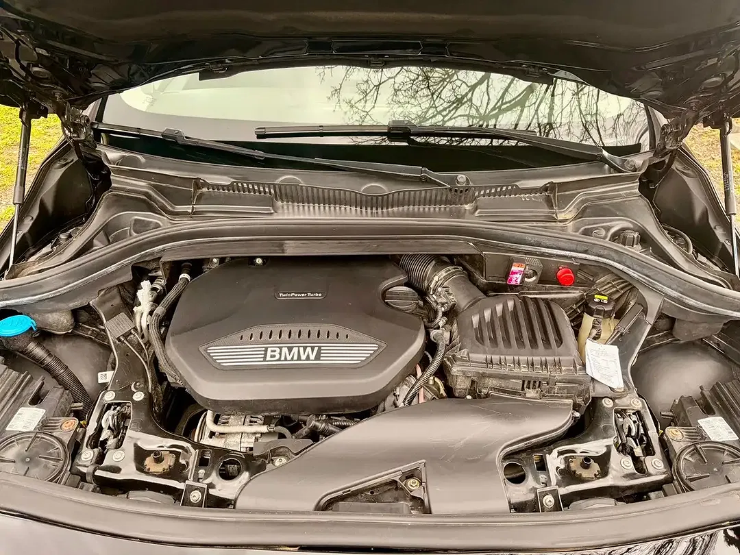 BMW 216 - Thumbnail 17