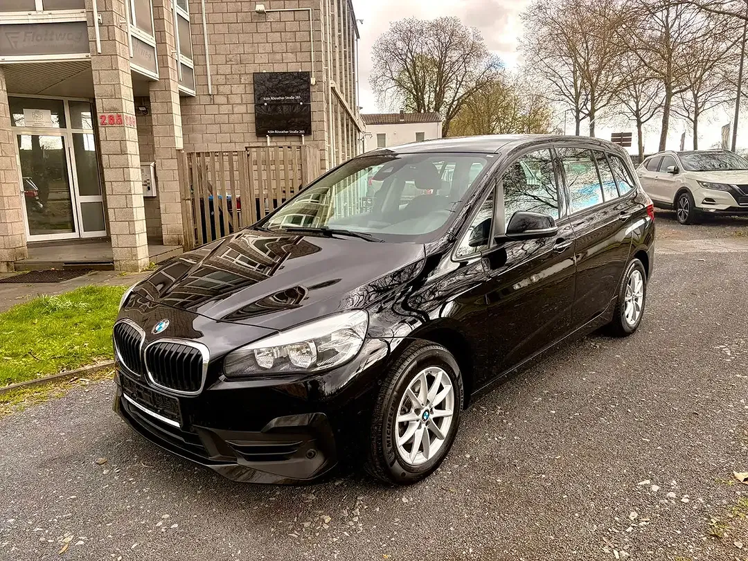 BMW 216 - Thumbnail 4