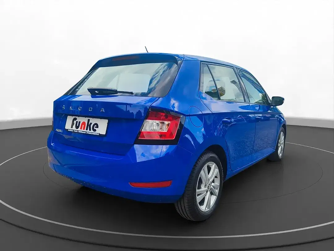 Skoda Fabia - Thumbnail 3