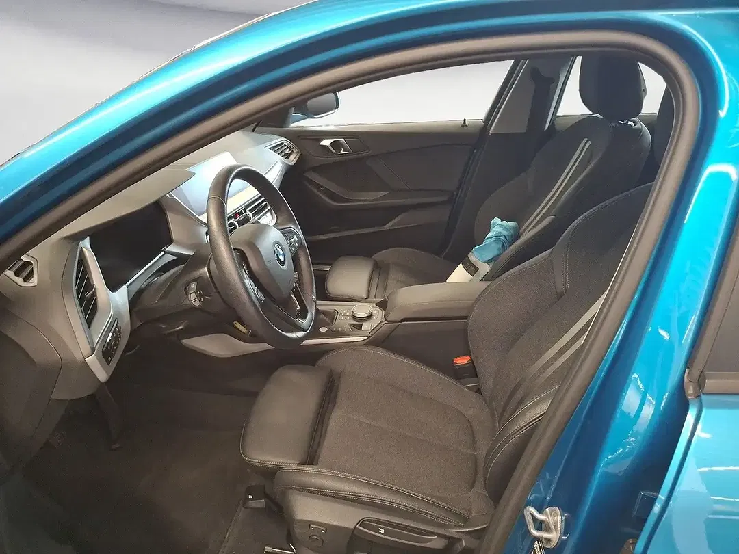 BMW 118 - Thumbnail 9