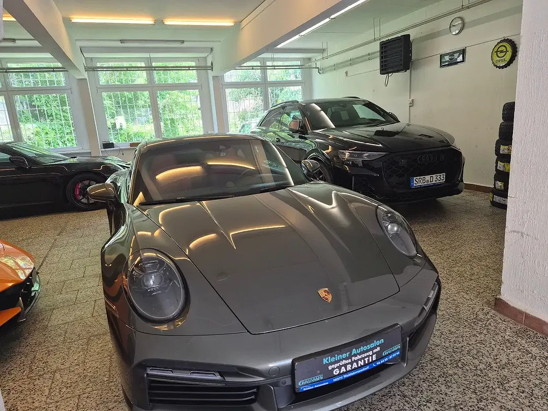 Porsche 911 - Thumbnail 11