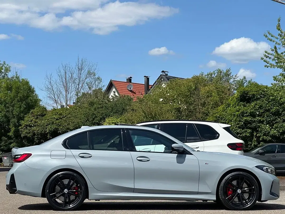BMW 320 - Thumbnail 5