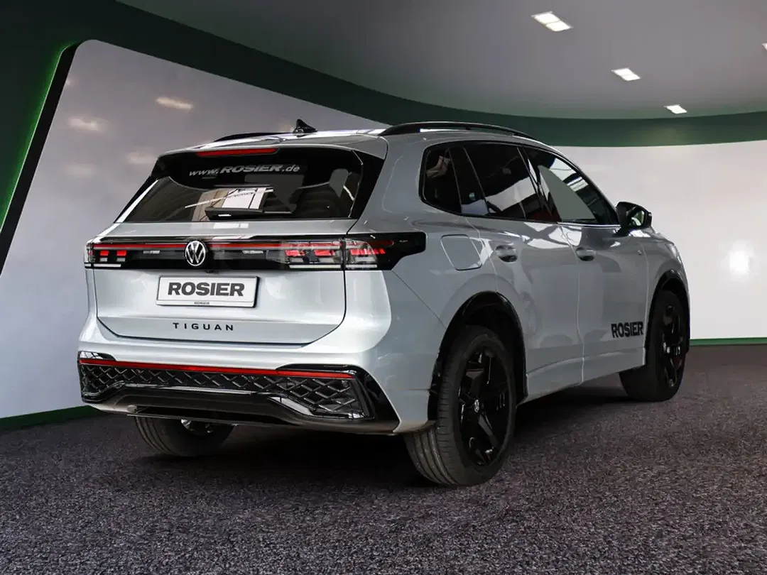 Volkswagen Tiguan - Thumbnail 3