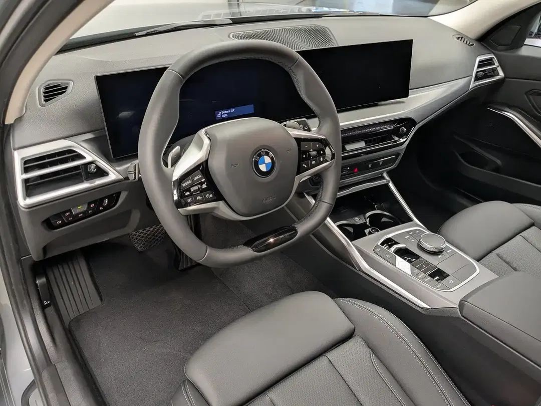 BMW 318 - Thumbnail 14