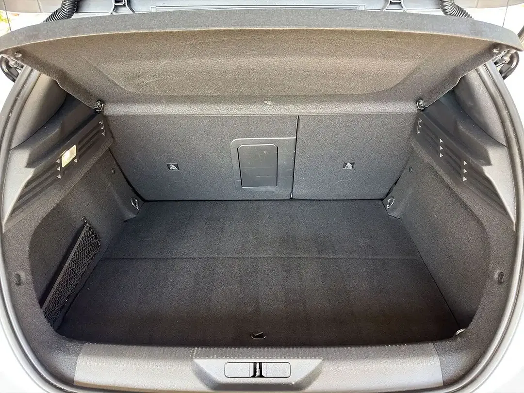 Peugeot 308 - Thumbnail 15
