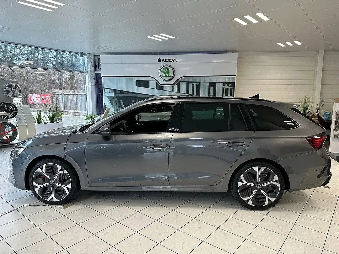 Skoda Octavia - Thumbnail 11