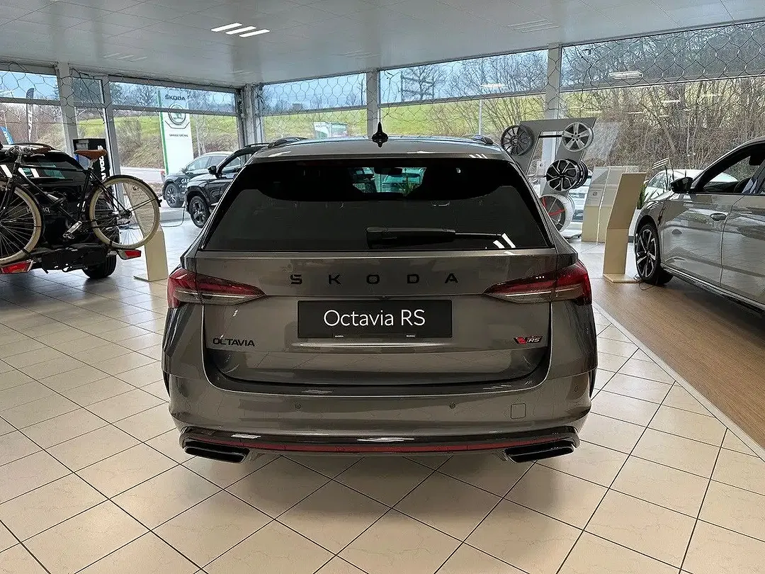 Skoda Octavia - Thumbnail 12