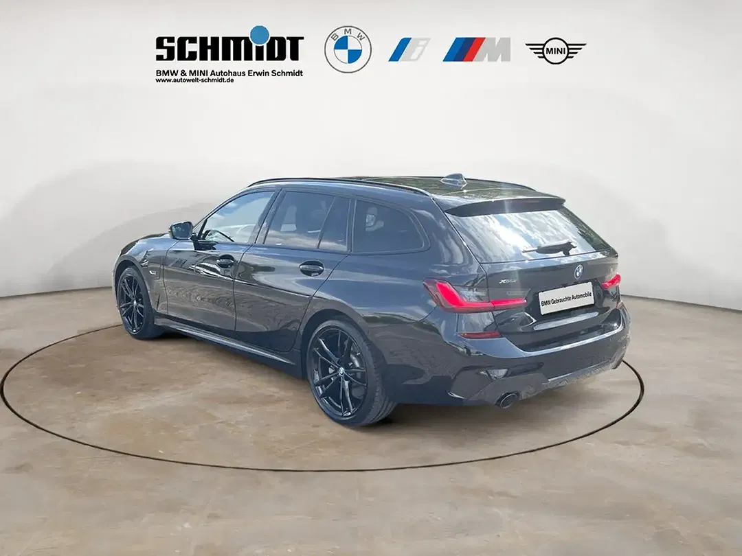 BMW 320 - Thumbnail 3