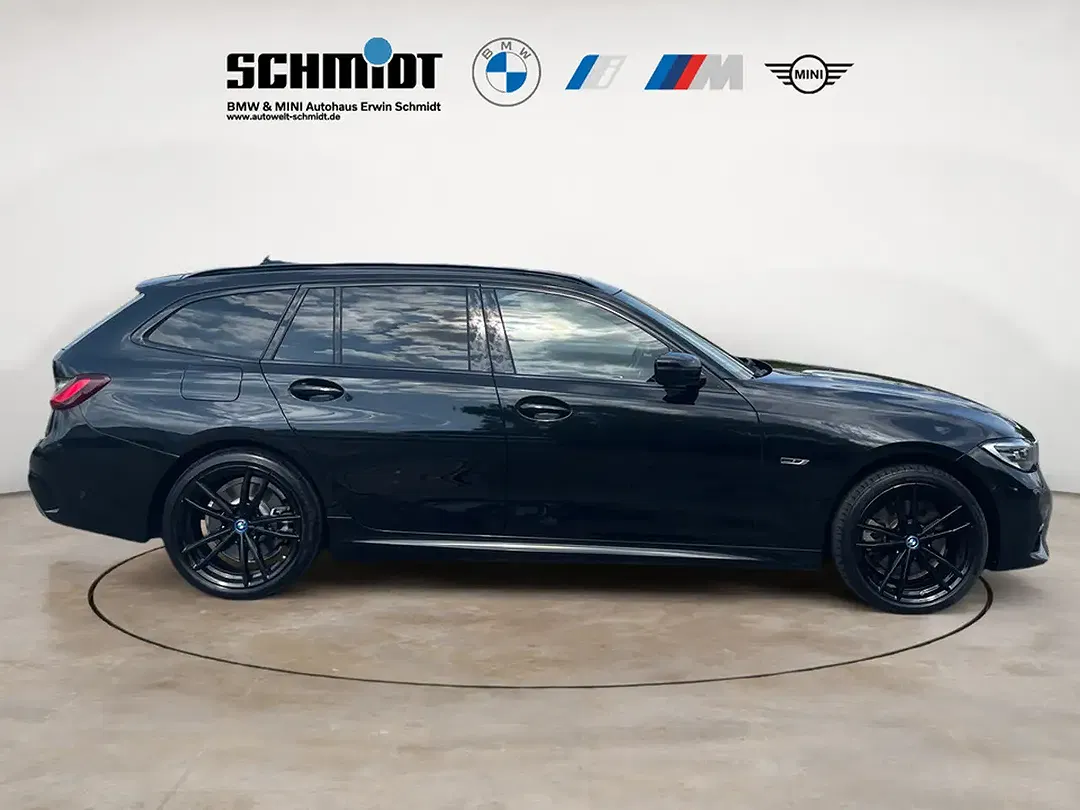BMW 320 - Thumbnail 6