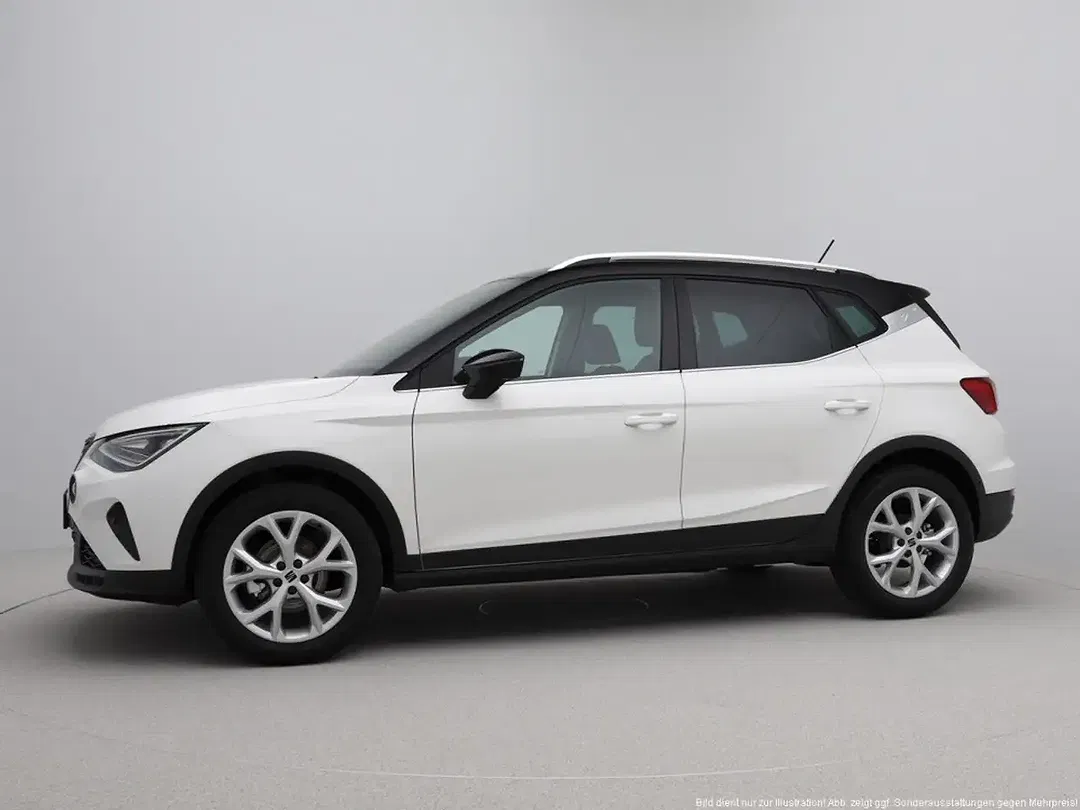SEAT Arona - Thumbnail 3