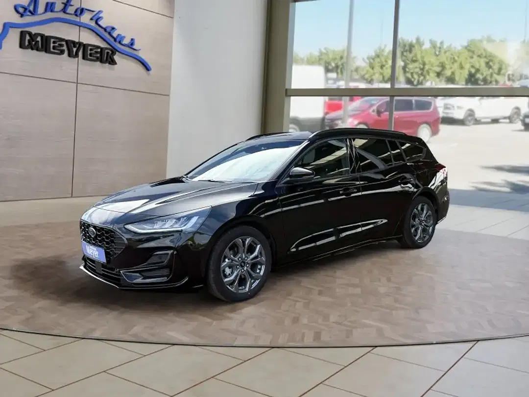 Ford Focus - Thumbnail 2