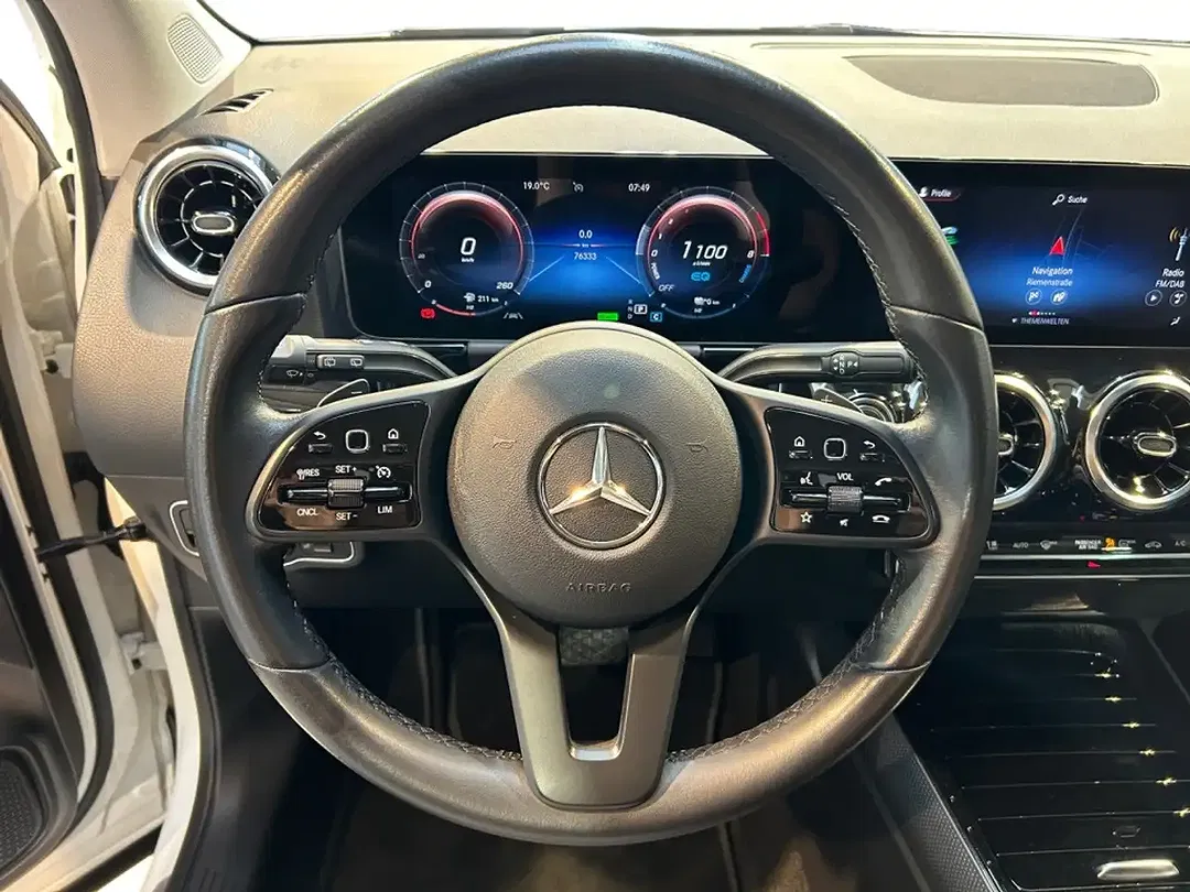 Mercedes-Benz GLA 250 AUT MBUX Style - foto 8