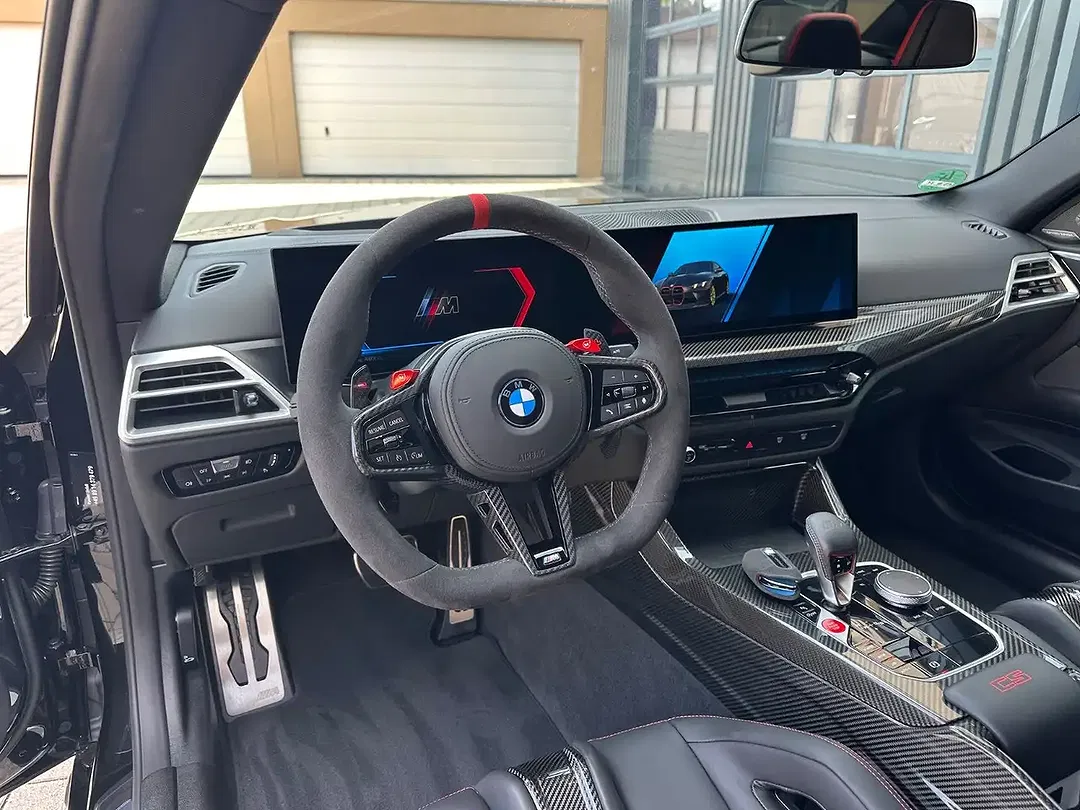 BMW M4 - Thumbnail 9