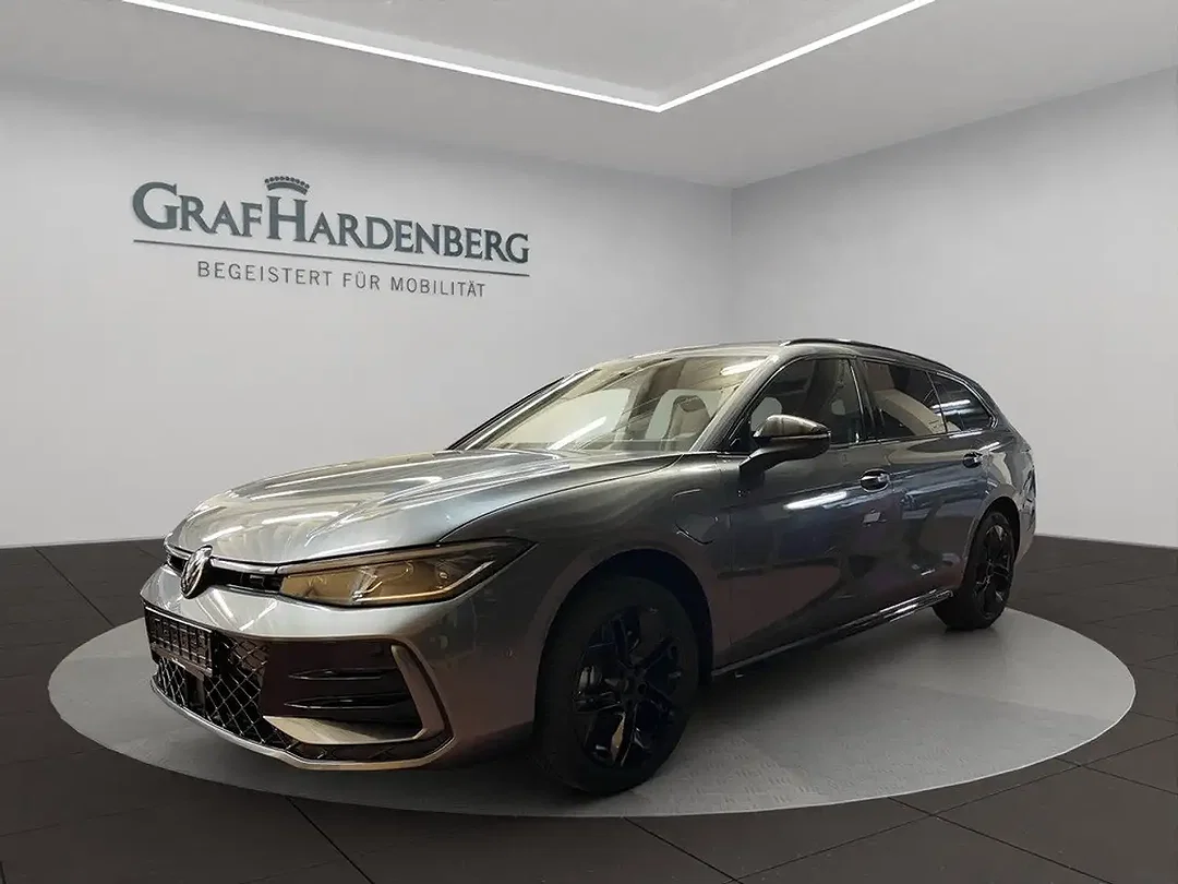 Volkswagen Passat - Afbeelding 1