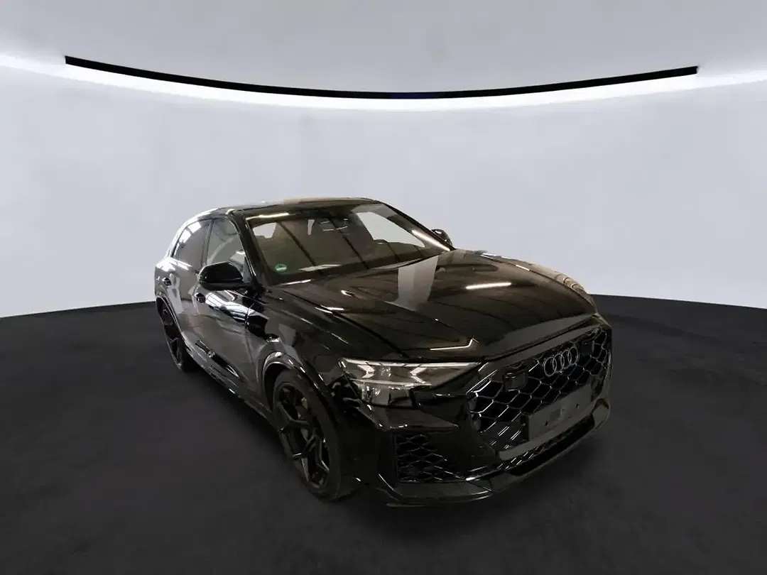 Audi RS Q8 - Thumbnail 4