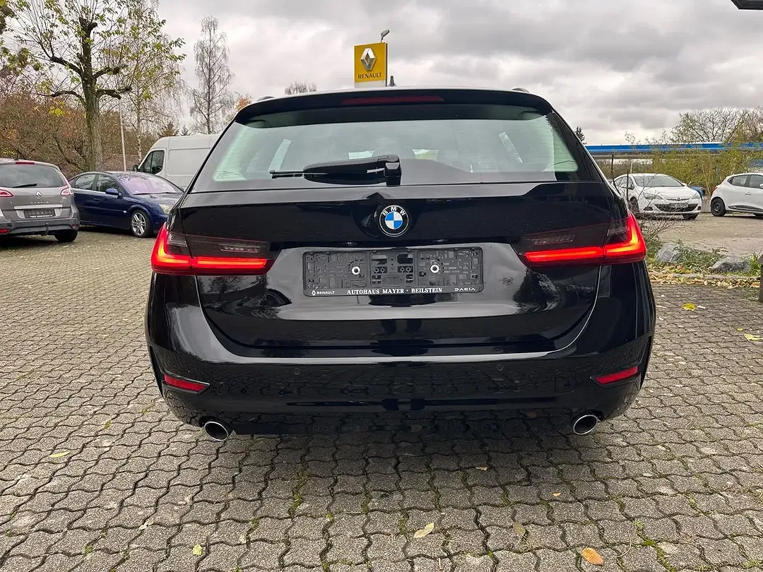 BMW 318 - Thumbnail 3