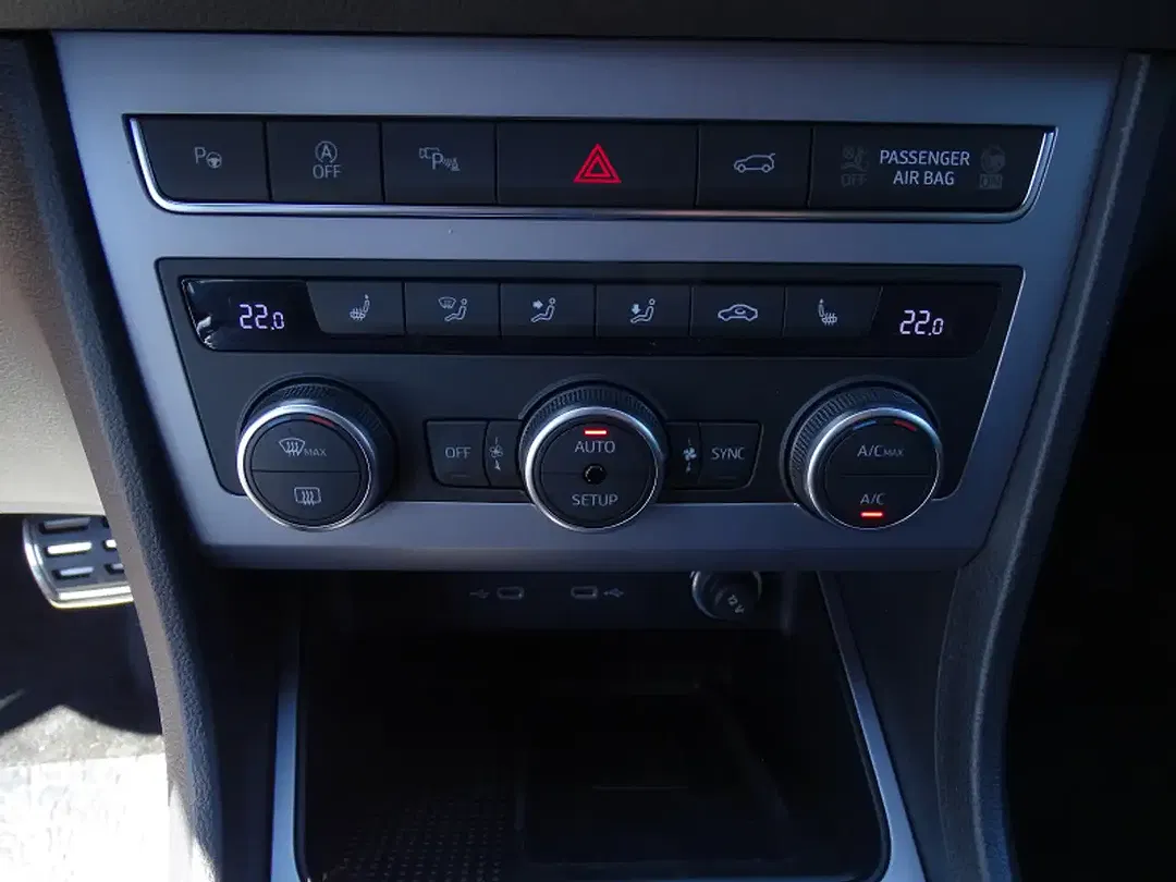 SEAT Ateca - Thumbnail 11