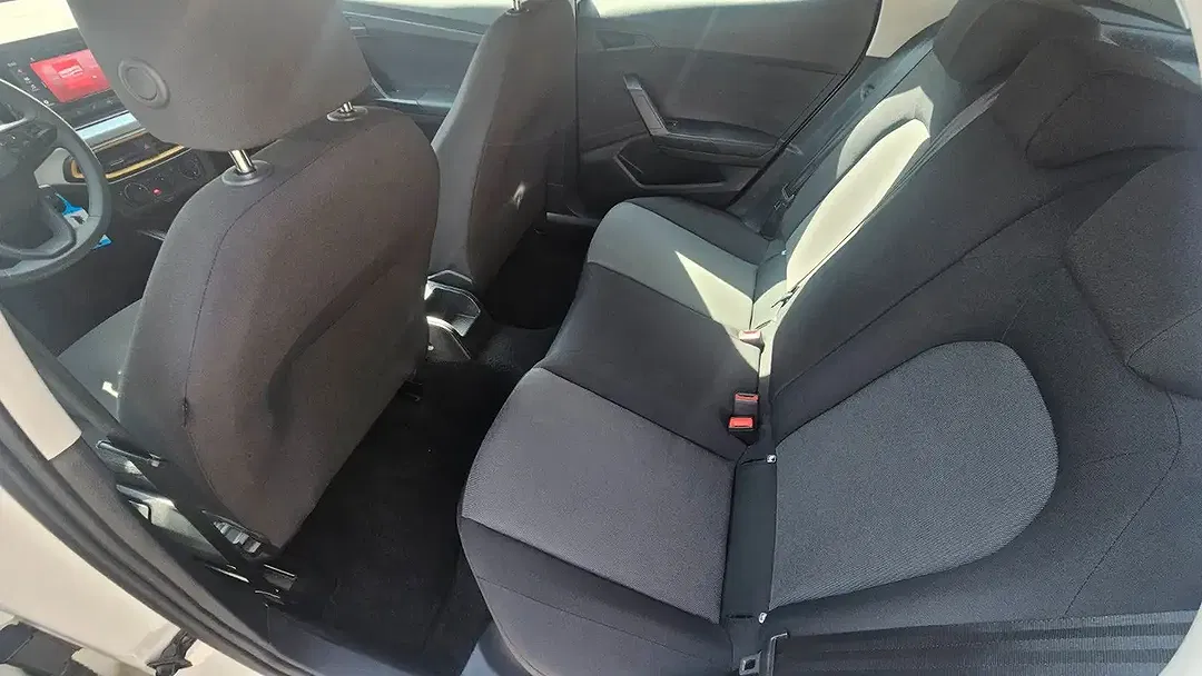 SEAT Ibiza - Thumbnail 10