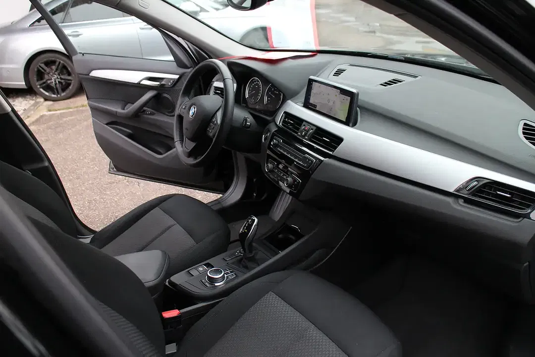 BMW X1 - Thumbnail 13
