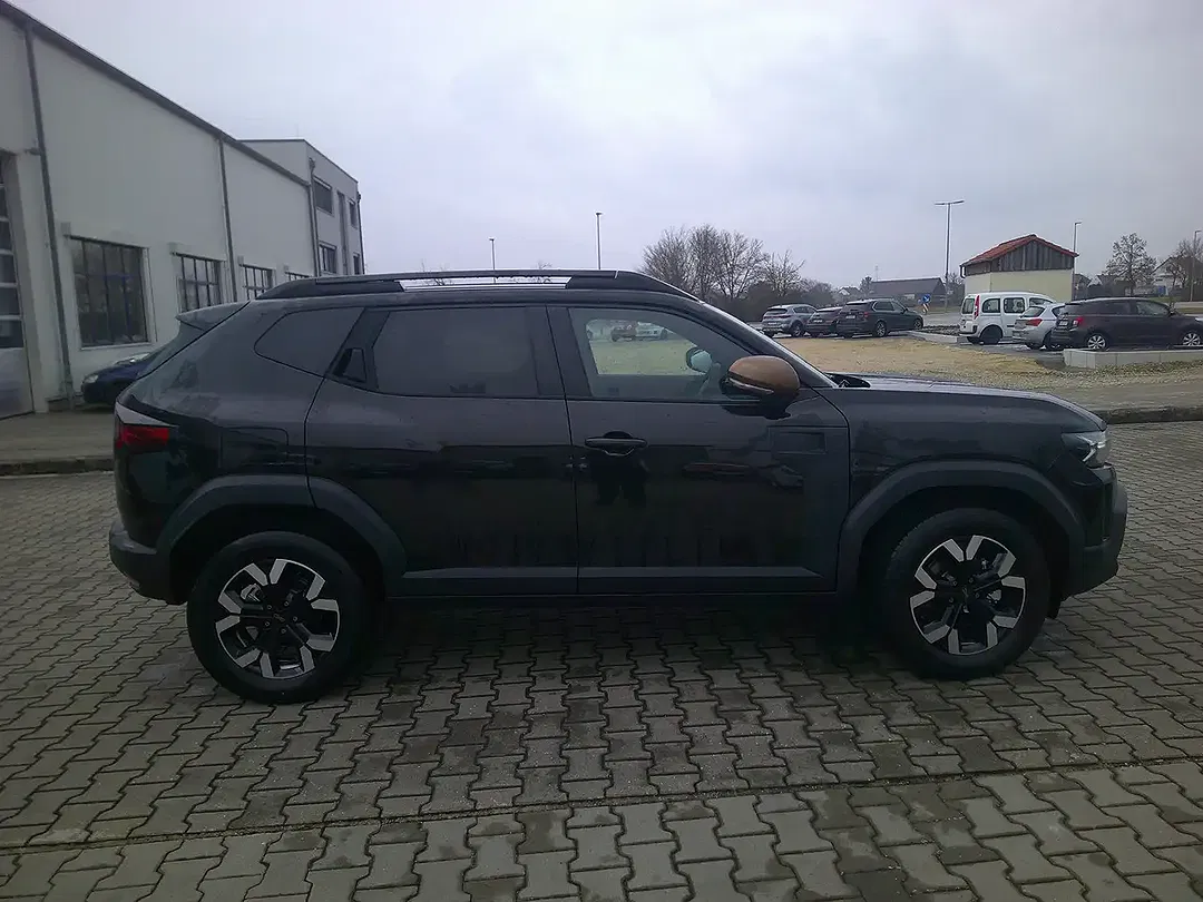 Dacia Duster - Thumbnail 6