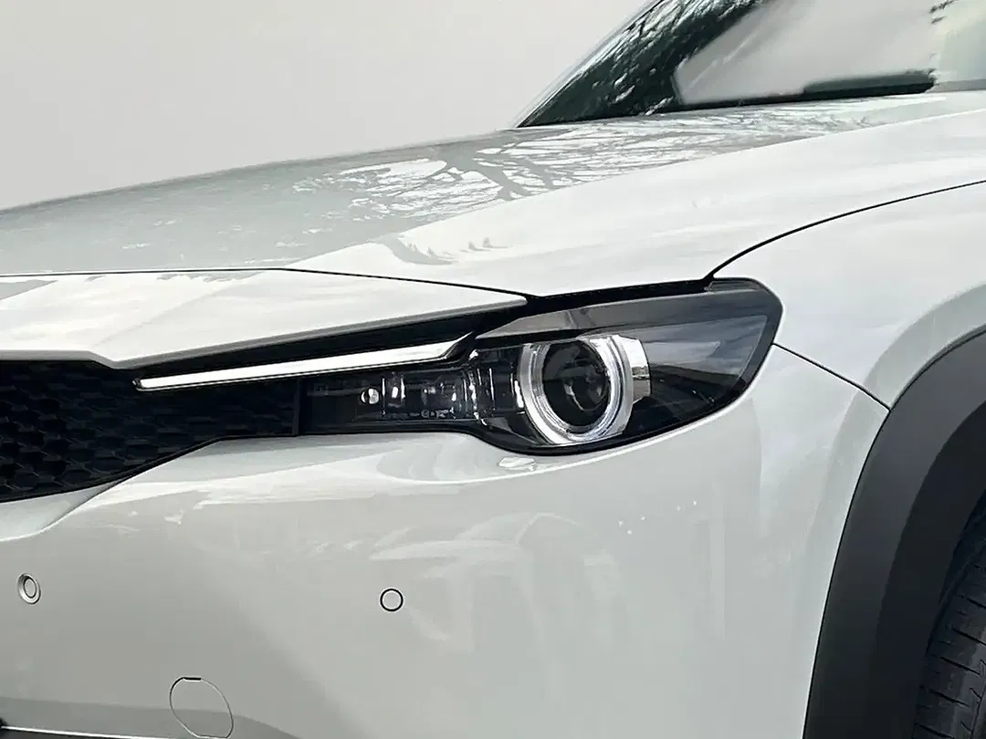 Mazda MX-30 - Thumbnail 9